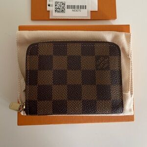 Authentic Louis Vuitton Zippy Coin Purse Wallet Damier Ebene